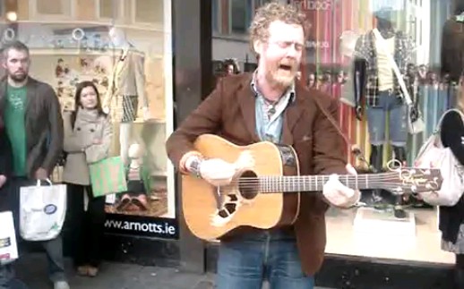 [图]（不全）glen hansard busking, say it to me now