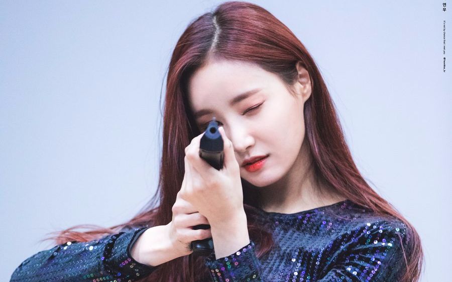 新一代姬圈大佬高贵冷艳momoland李妍雨