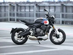 Tải video: Triumph 凯旋 2024 三叉戟 660 特别版