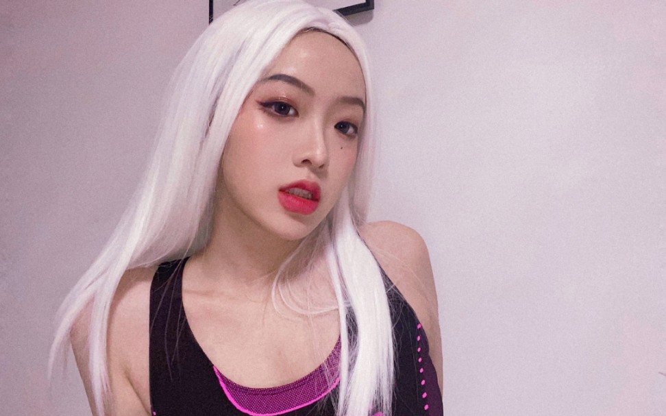 抽象带篮子要追口子姐了?