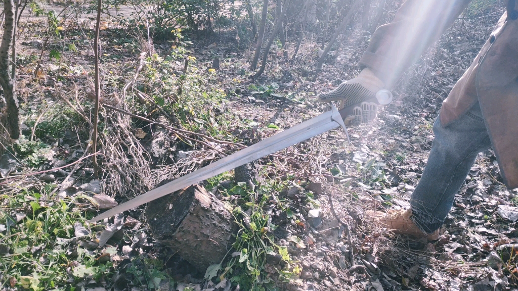 中世纪最后的铿锵 武装劈刺剑