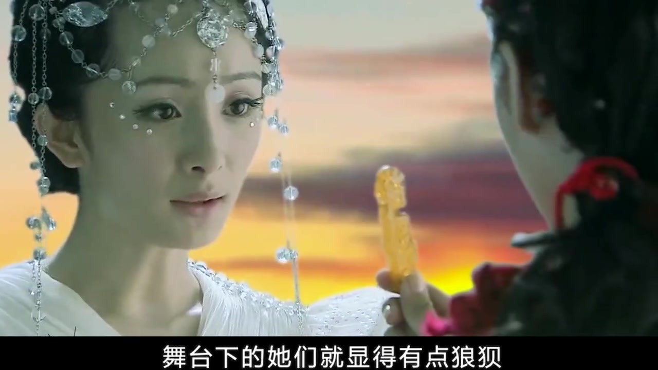杨幂后台偶遇王一博!注意杨幂态度?网友:关系好不好一目了然!