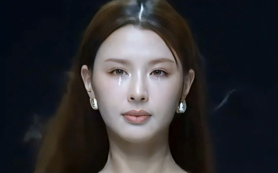 模特刘倩萍半透纱黑丝裙走秀非常唯美惊艳全场
