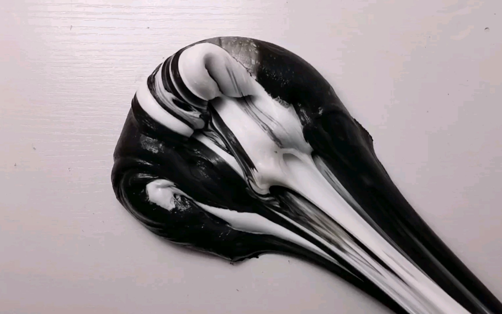 玩黑色的史莱姆会让人心情变好_哔哩哔哩 (゜-゜)つロ 干杯~-bilibili