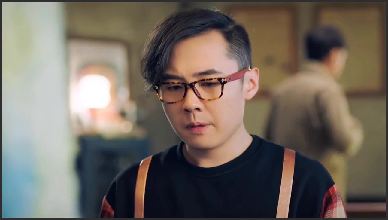 爆笑背黑锅场面:肖央带着女神碰到妻子,全靠乔杉机智背锅