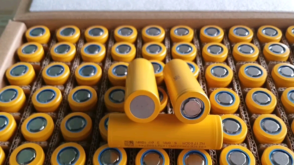 锂电池,蜂巢21700