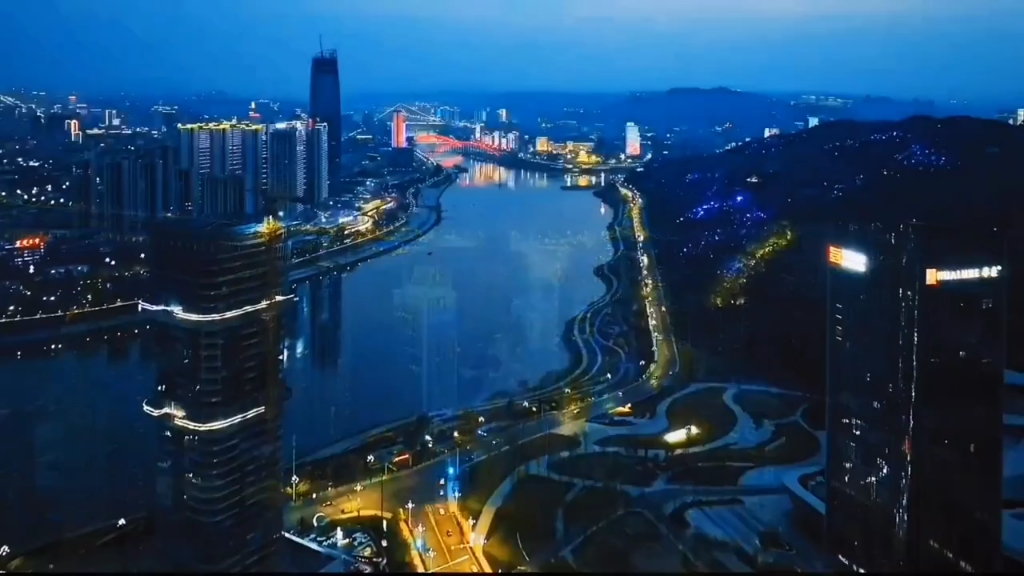 这里是四川宜宾,万里长江第一城,酒都;宜宾夜景震撼航拍,一定要看到