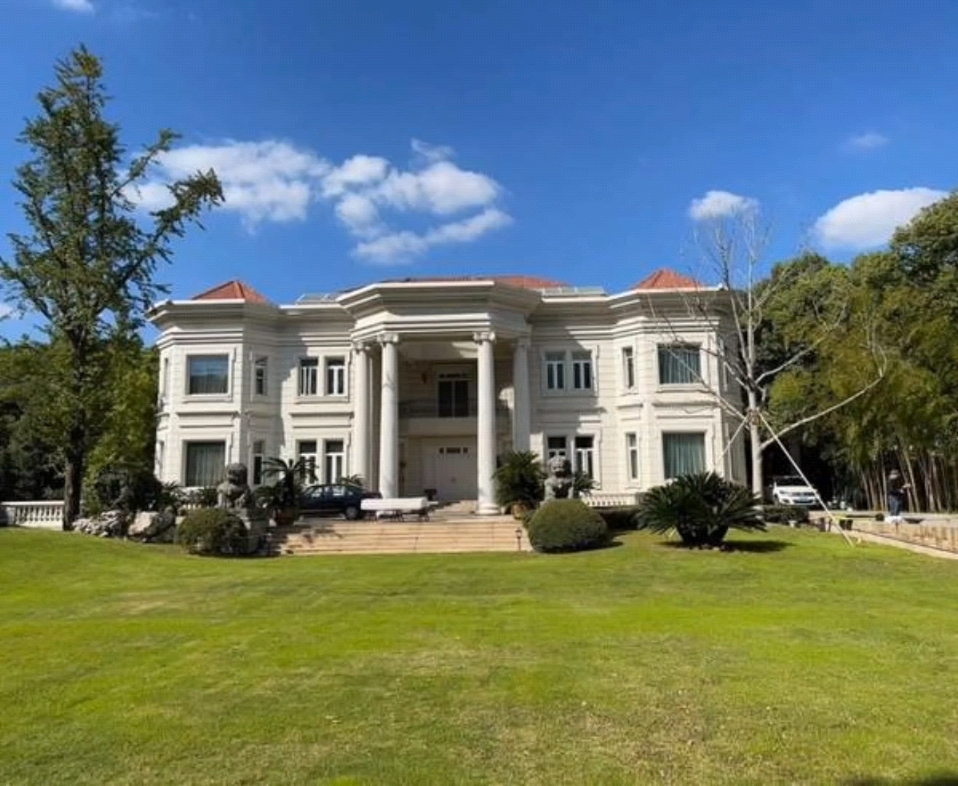 2.4亿拍上海1600平独栋庄园占地7400平,贵不贵?