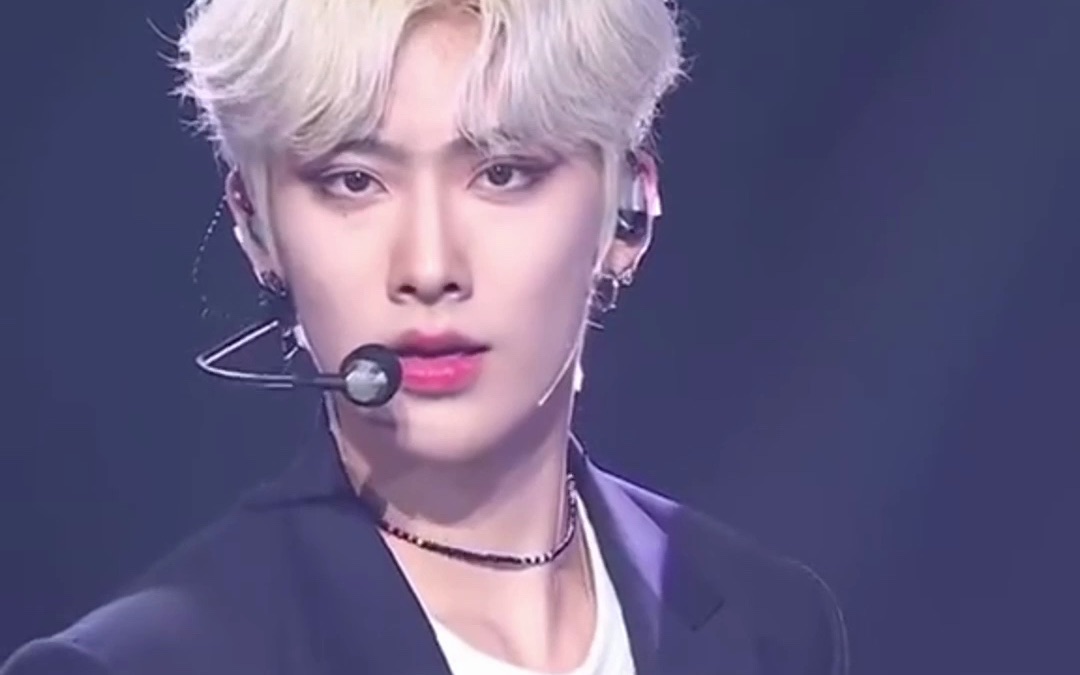 [zb1]rosin做的队员迪士尼人物对照～韩维辰ricky都好可爱!