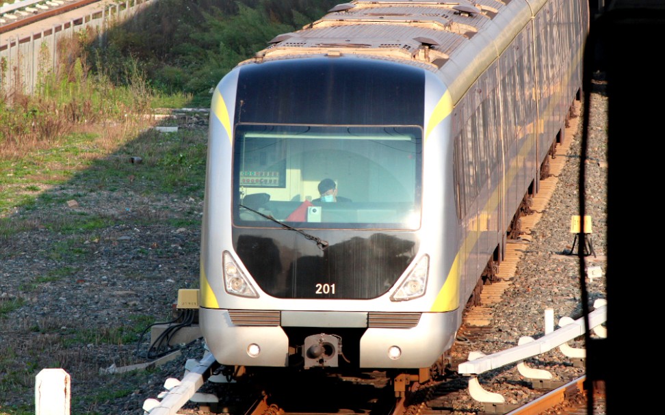 [天津地铁2号线]曹庄方向列车折返回段