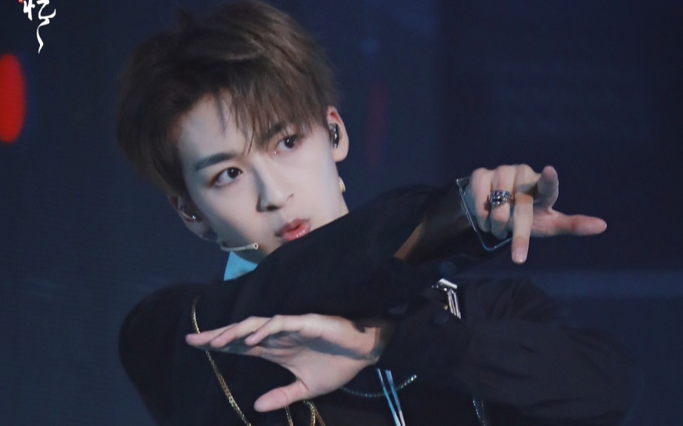 【何洛洛】帅气手势卡点