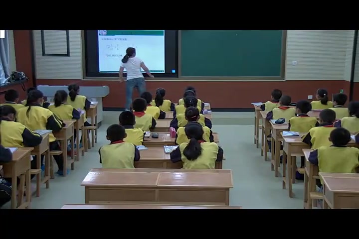 [图]【获奖】人教版小学数学六年级上册1 分数乘法《分数乘小数》-代老师优质课公开课教学视频