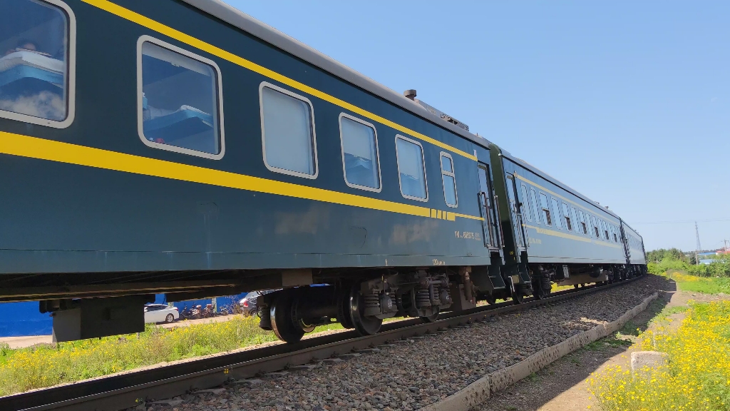 k497次北京加格达奇通过富嫩线88km道口