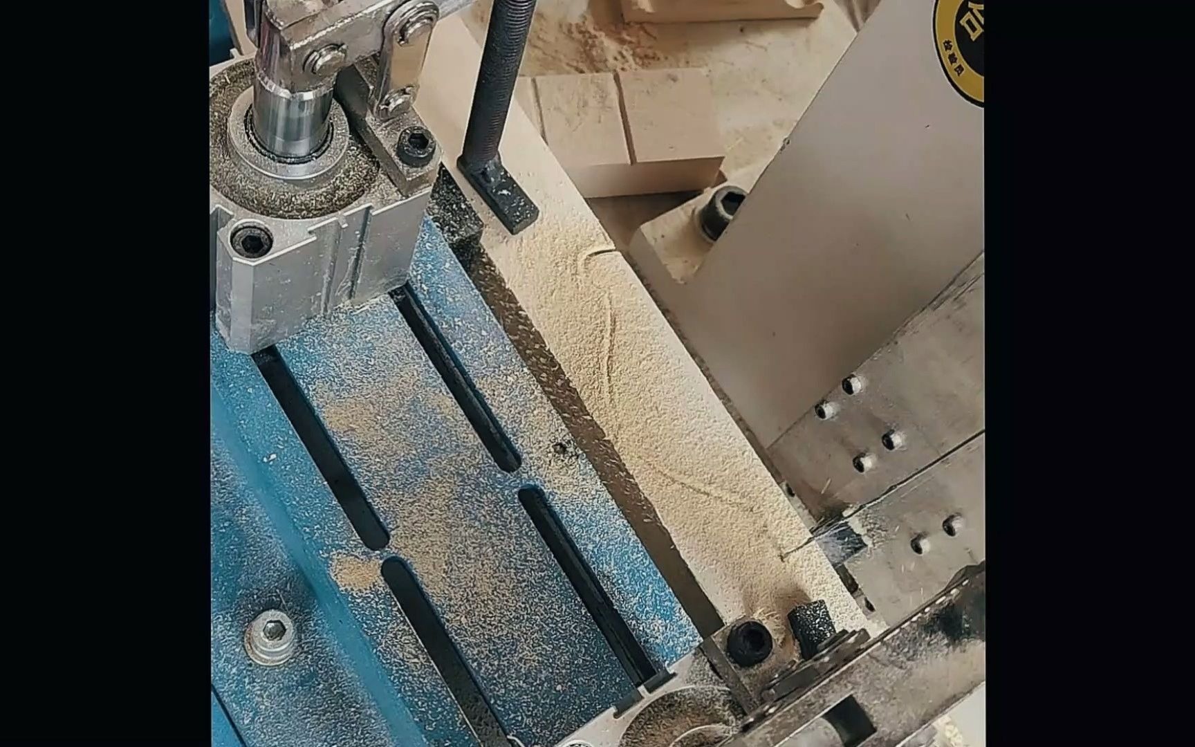 木工带锯机 台式拉花锯视频教学 (2)