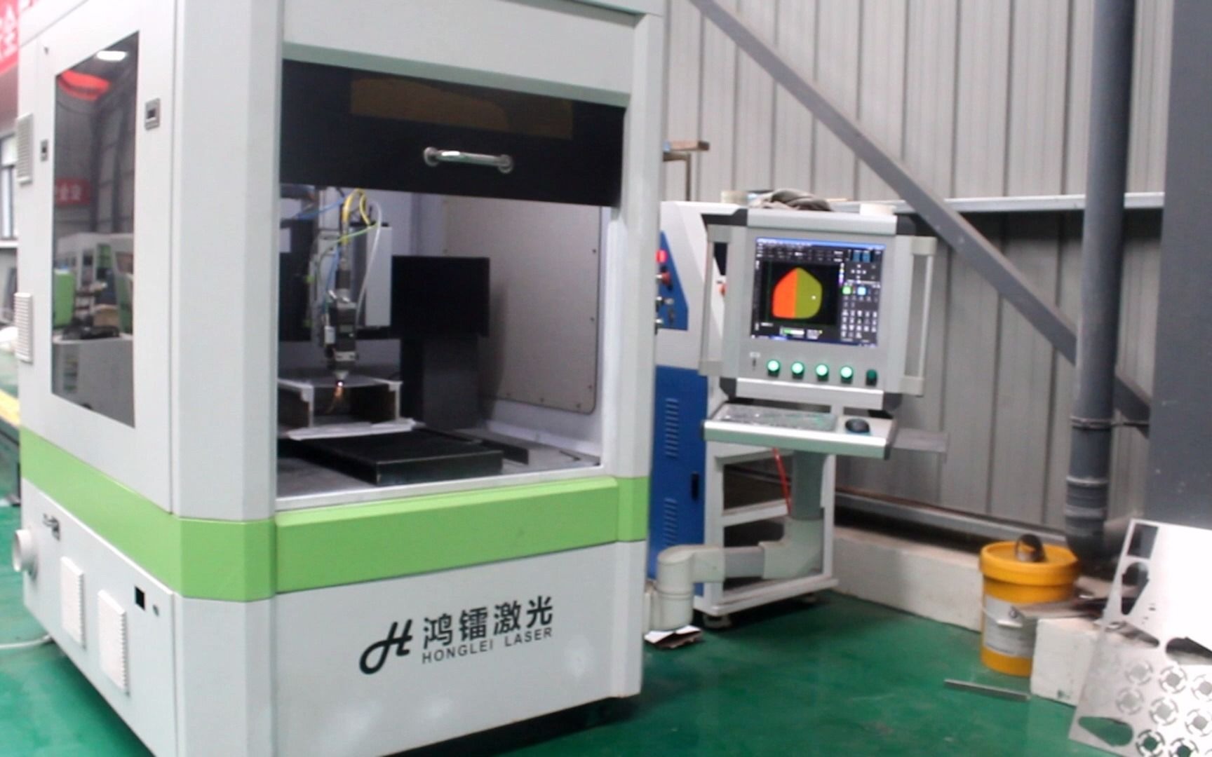 五金精密激光切割机#鸿镭激光 密集孔精密飞切,让您的生产工序更简单