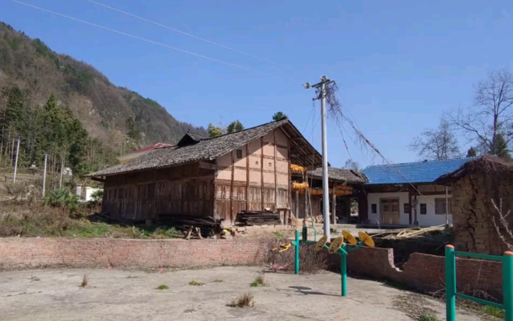 四川最美古村落,100年老房子无人住,犹如世外桃源,让人心酸