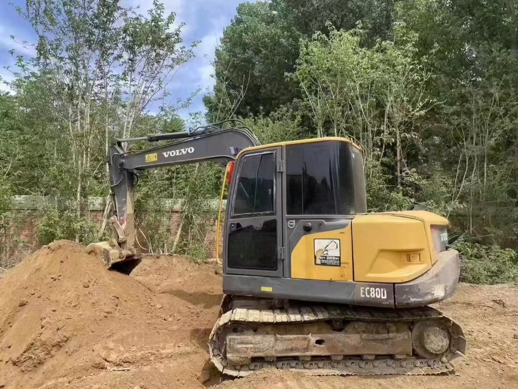 精品沃尔沃80挖机,侧壁经典,性能无忧,价格非常合适.