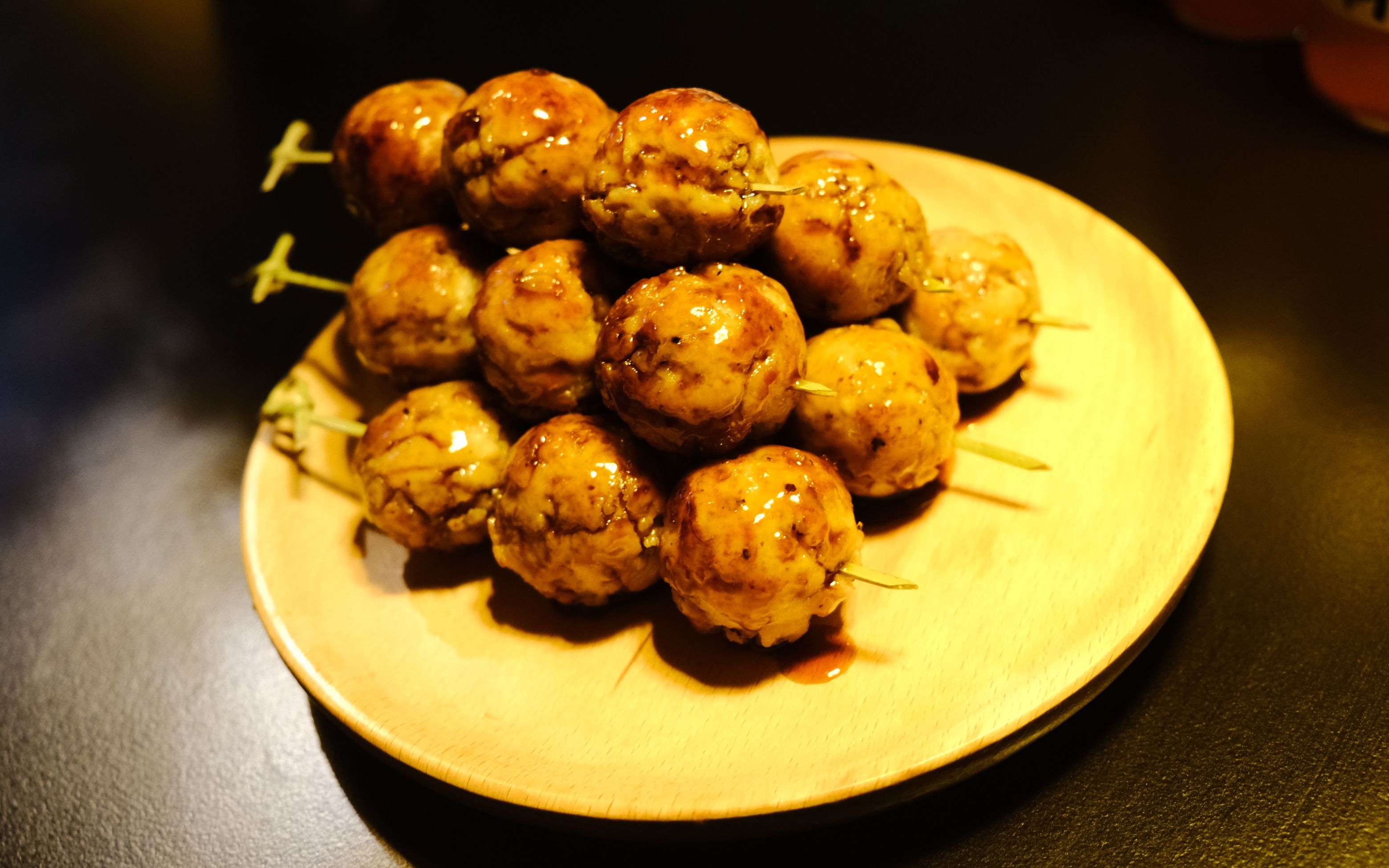 一口一个肉丸大写的幸福感照烧脆骨丸详细教程再片尾