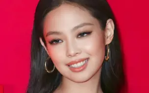 Télécharger la video: 当BLACKPINK主打曲只有JENNIE part时