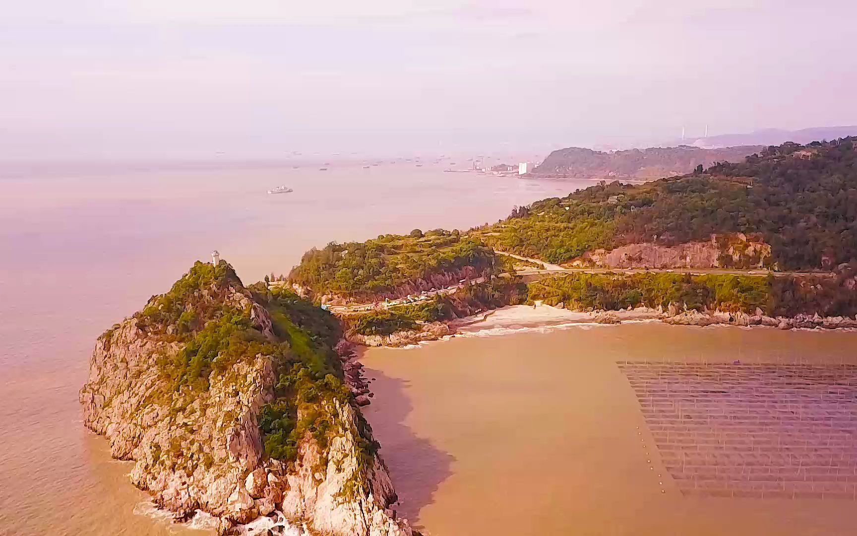 空中视觉俯瞰浙江省玉环市最美丽的海岸线