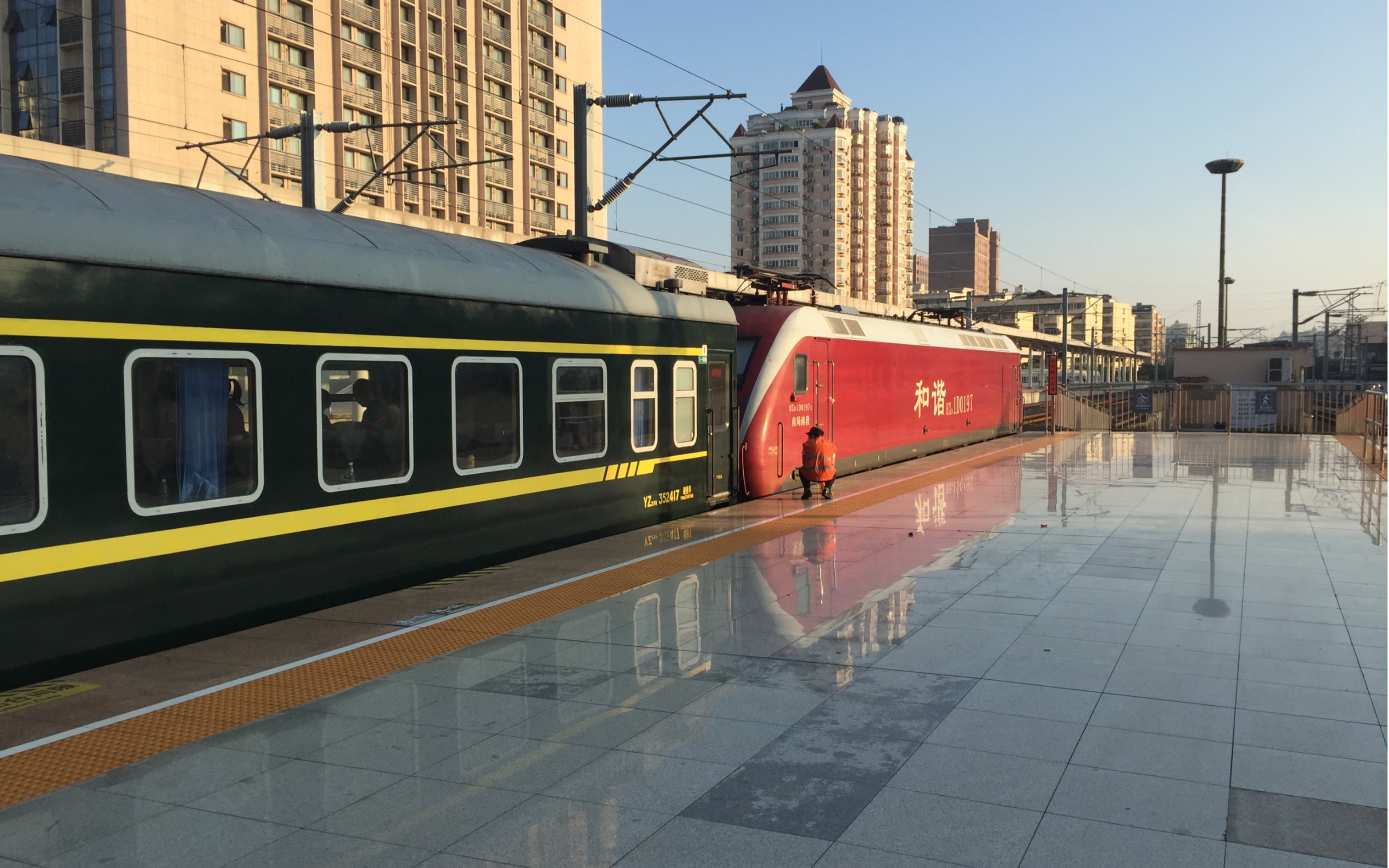 【迎着朝阳的快速启机】【蟑螂风机声福利】k287次 上海南-南昌 hxd1d