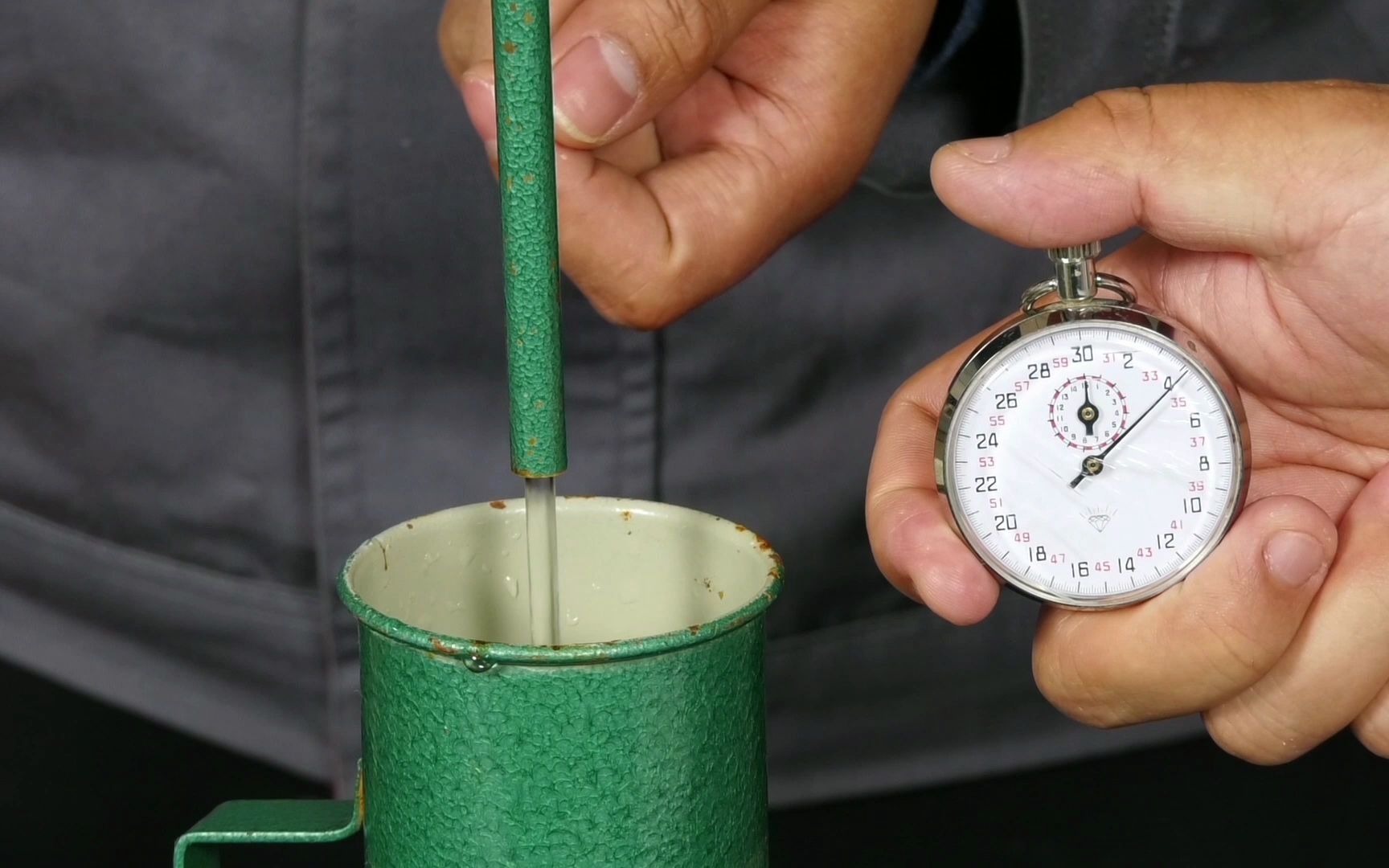 【2020版】泥浆黏度试验,黏度计的标定方法 | 微工路试验检测视频