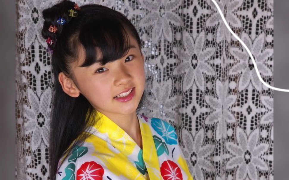 日本模特金子美穗小时候的各种类型的照片,感觉如何