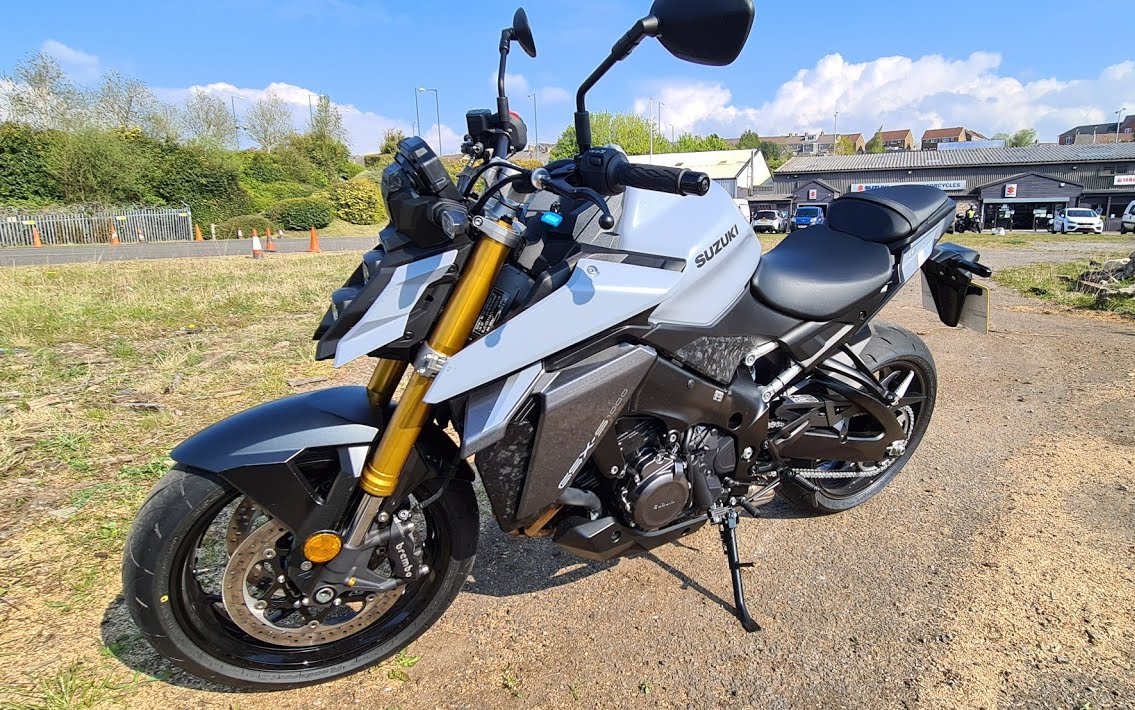 真车实拍铃木gsxs10002021新款