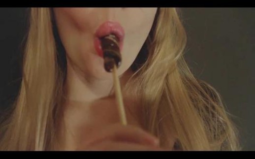 [图]【助眠】Cola lollipop licking intense mouth sounds 口腔音 触发音