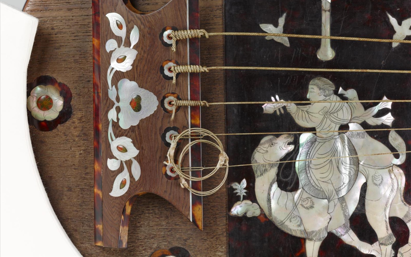 正倉院五弦琵琶