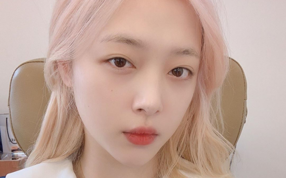 「我的人间水蜜桃」崔雪莉雅诗兰黛广告剪辑集合,这次有口红色号,因为