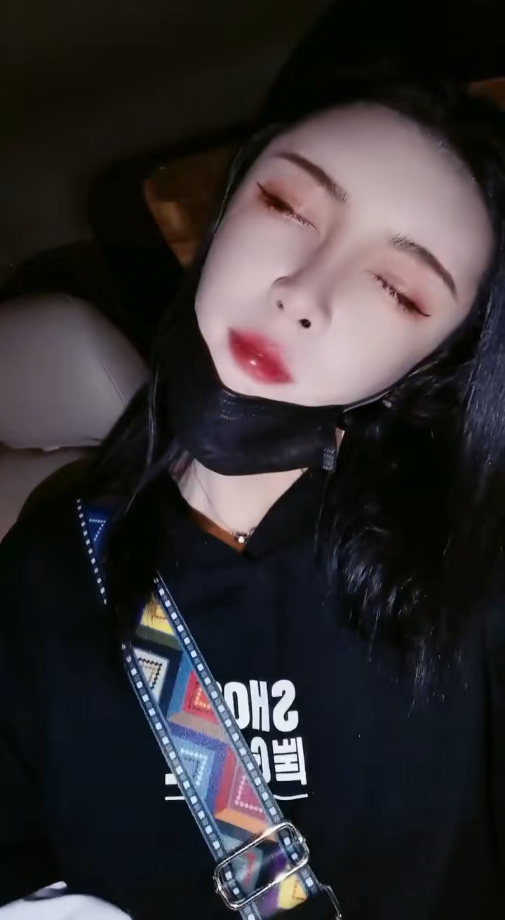 上海ts暗黑系自拍