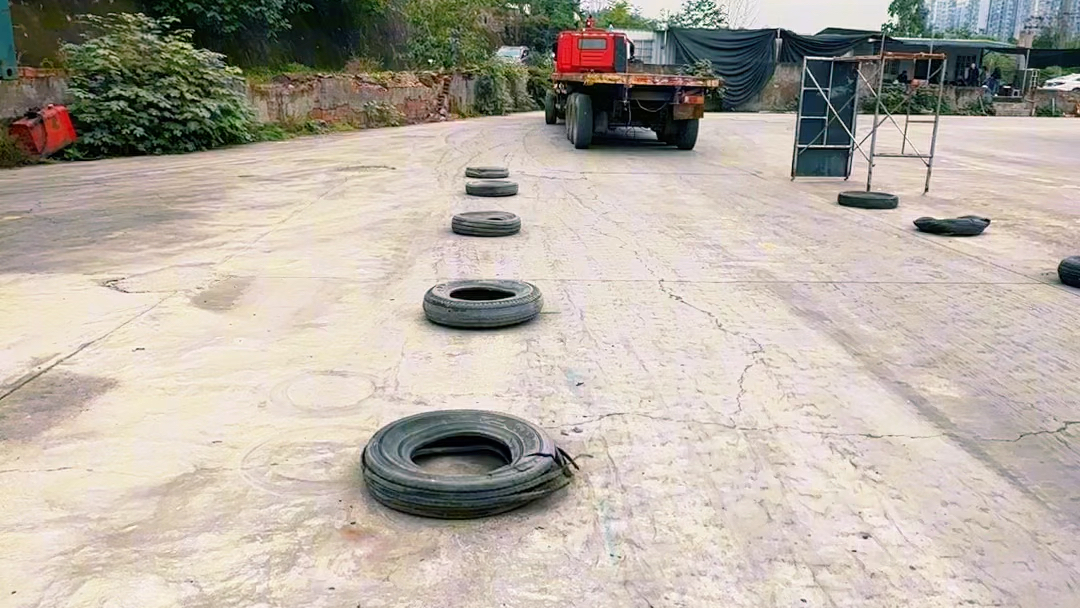 半挂车倒车技巧分享