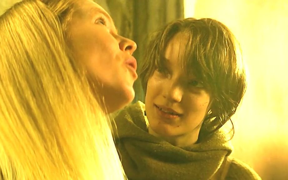 每日刷剧-2022年末日生存电影《vesper 》,短小而精悍的节奏令人深思.