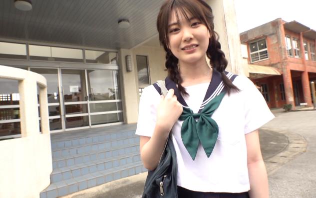 可爱的日本学生妹jk石川澪
