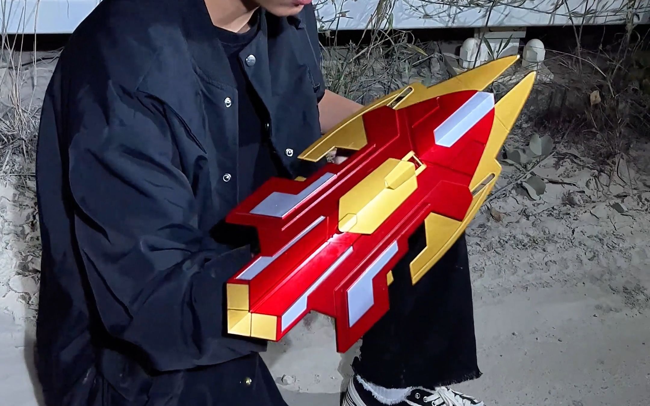 钢铁侠居然还有盾牌武器?