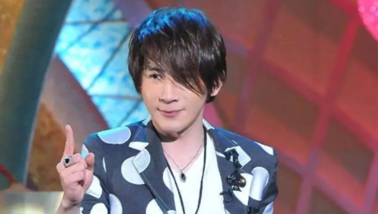 刘谦证实患肺腺癌!春晚演出后才进行手术,小叔肺癌离世后他戒掉烟