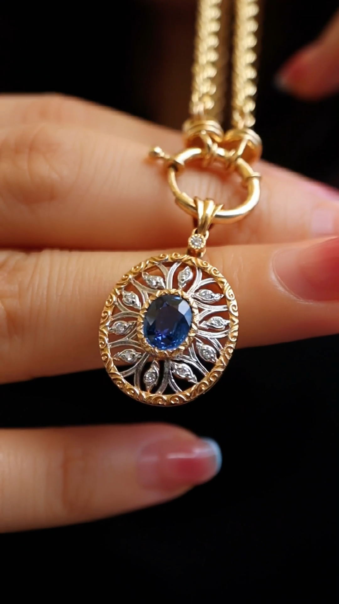 复古欧洲宫廷风吊坠它来咯～主石是一颗1.