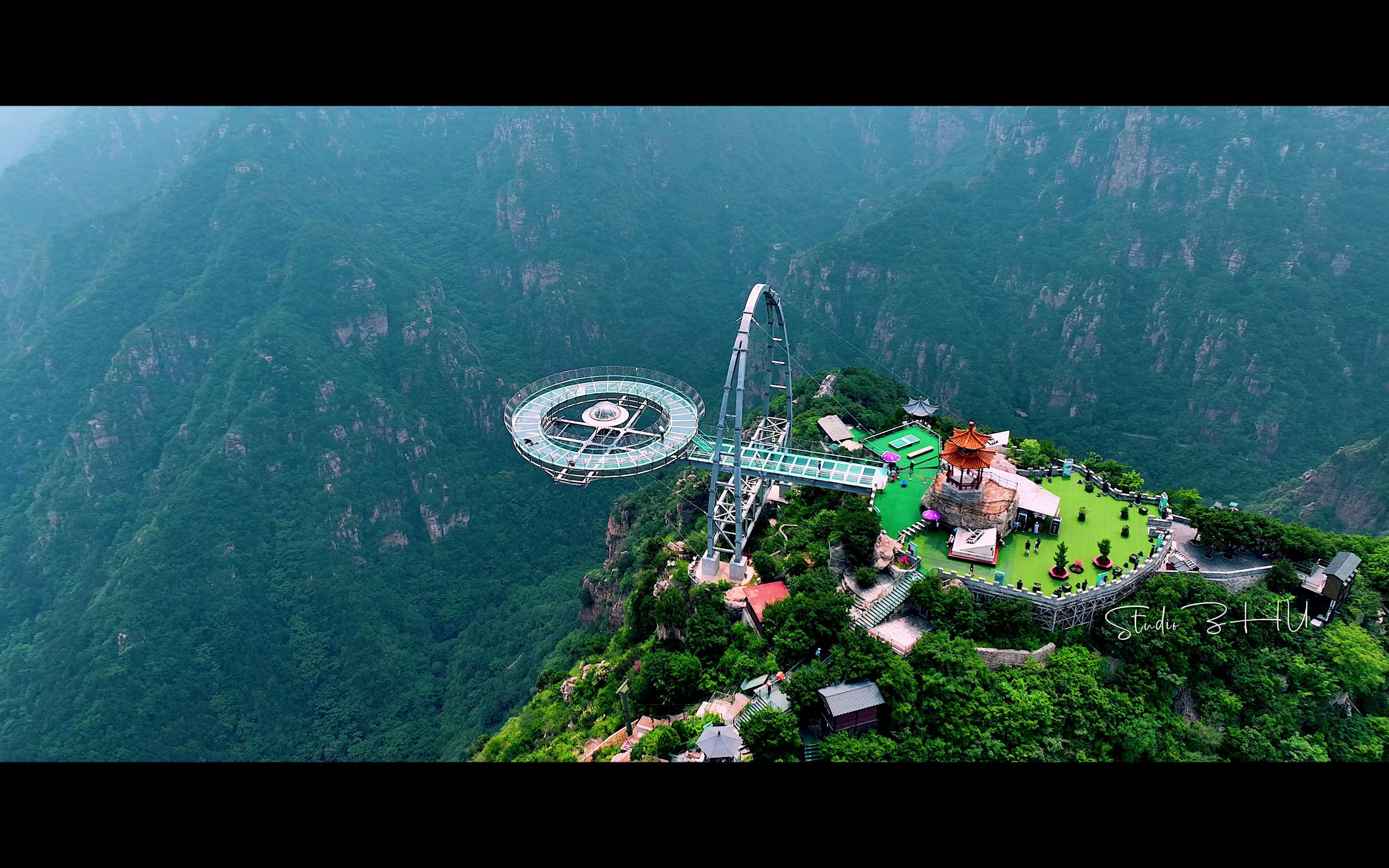 石林峡玻璃栈道