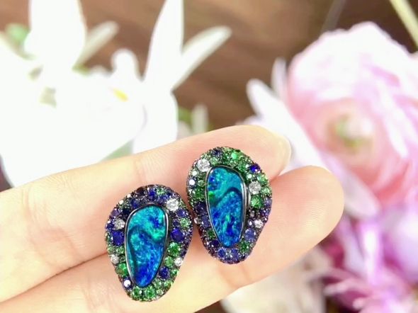 欧泊耳钉 心蠢动蠢动的