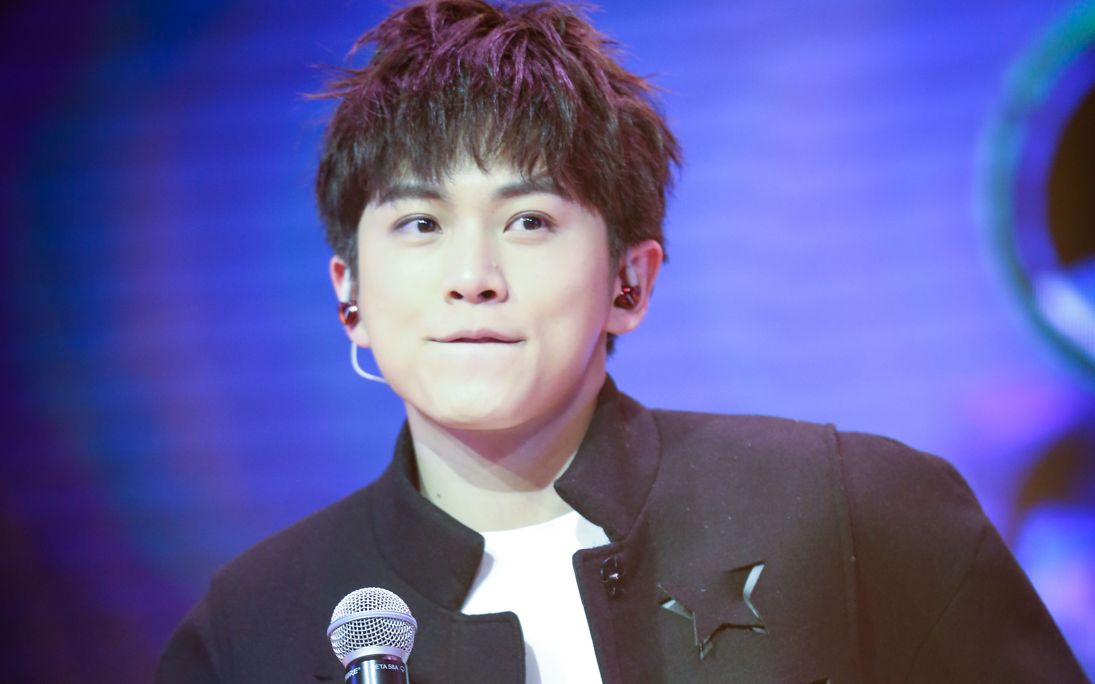 【武艺】2016-10-29北京雍和宫幸亏有你演唱会_哔哩哔哩 (゜-゜)つロ