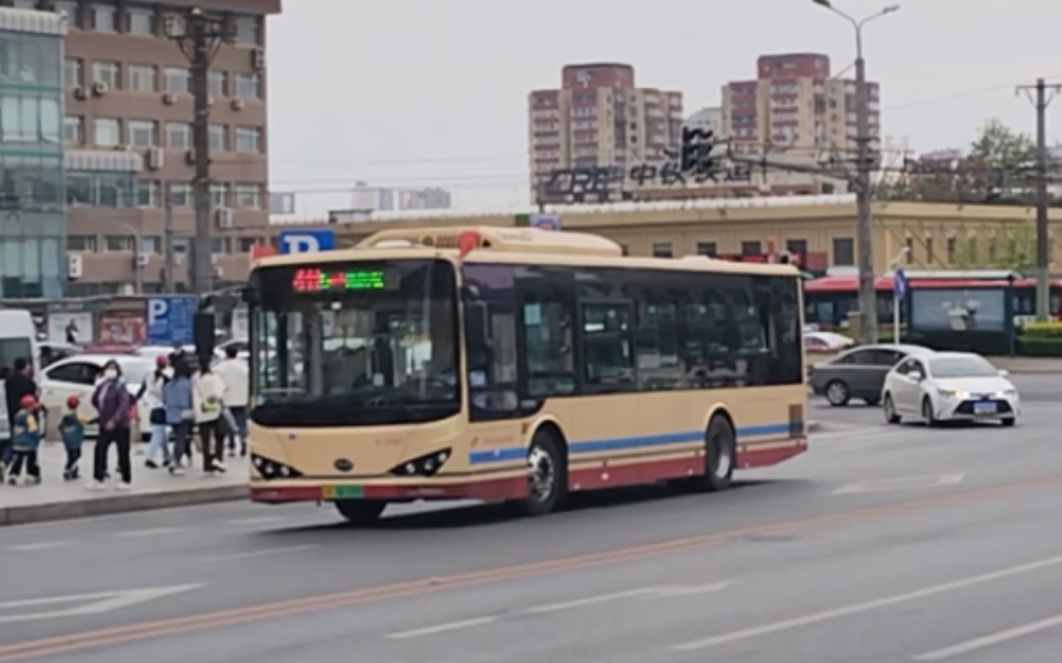 大连公交411路比亚迪k8ba通过青泥洼桥