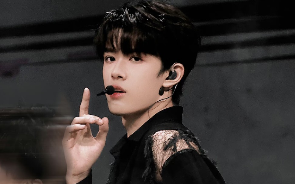 【张极】"是郎给的诱惑" 性感小烧猫在线诱惑你!