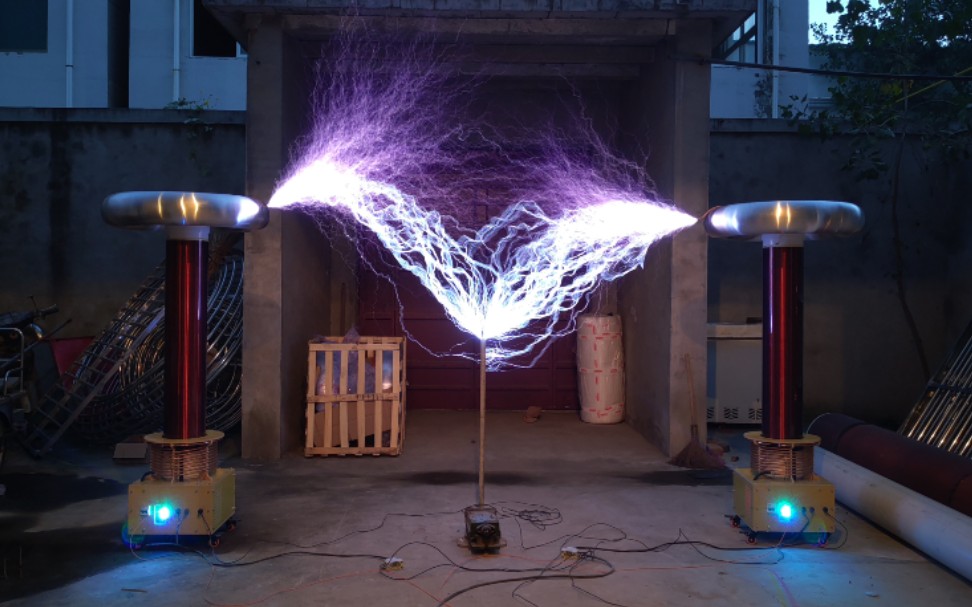 电子特斯拉线圈二重奏追梦人雪山飞狐主题曲drsstc