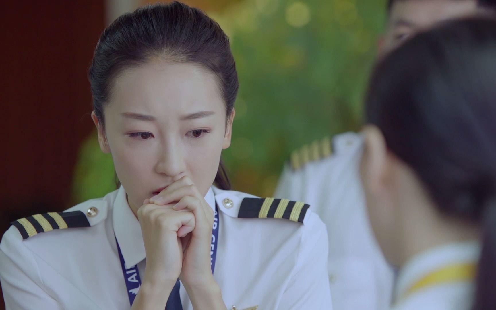 【壮志高飞】剧情: 飞行途中突遇鸟群,机翼受损,吴迪肖默又遇险情!