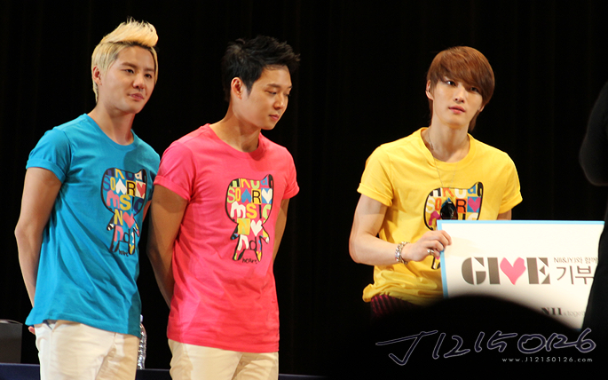 【JYJ】[中字]130429 JYJ NII FM(金在中的吻, 朴有天、金俊秀的拥抱)哔哩哔哩bilibili