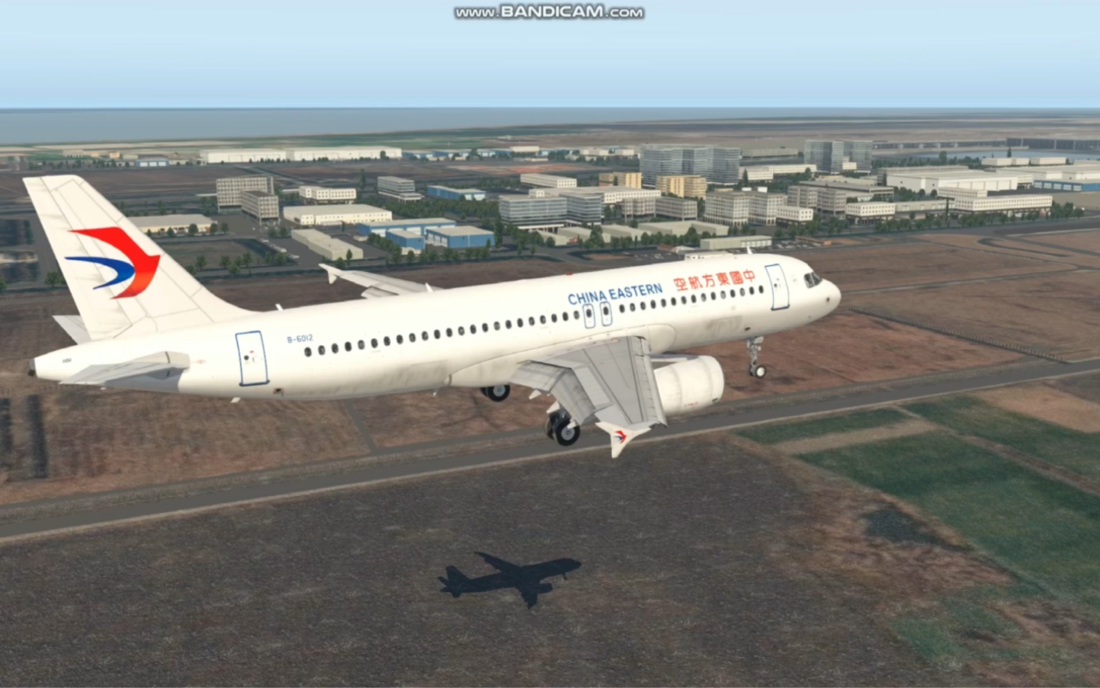 xplane11東航a320降落上海浦東國際機場17r跑道