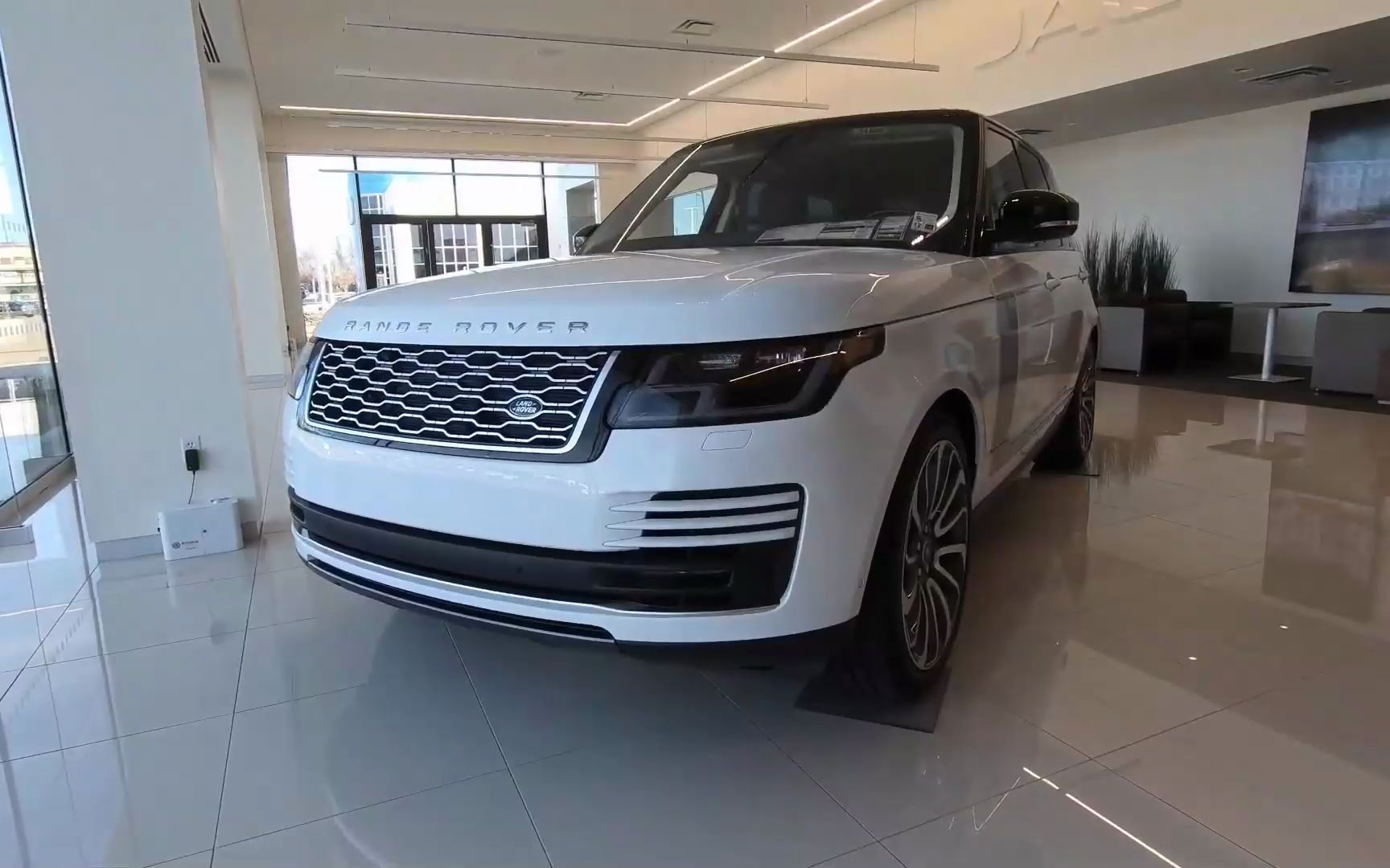 路虎揽胜行政 威斯敏斯特豪华suv 2021款