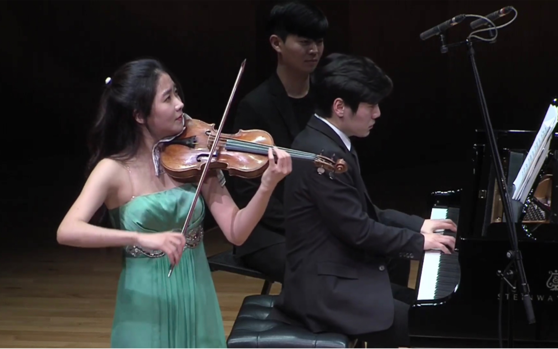 [图]Soojin Han & 小提琴·帕格尼尼-e小调第六小提琴奏鸣曲 | Paganini Sonata No.6 & Violin Piano