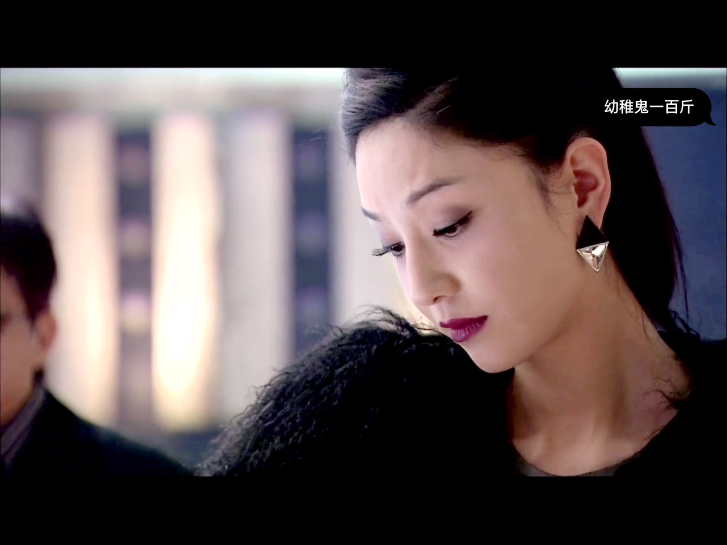 【郑希怡】黑帮女大佬被劈腿后 回国复仇 记